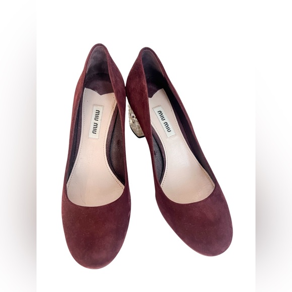 Miu Miu Burgundy Suede Crystal Embellished Block Heel Pumps - Picture 2 of 7